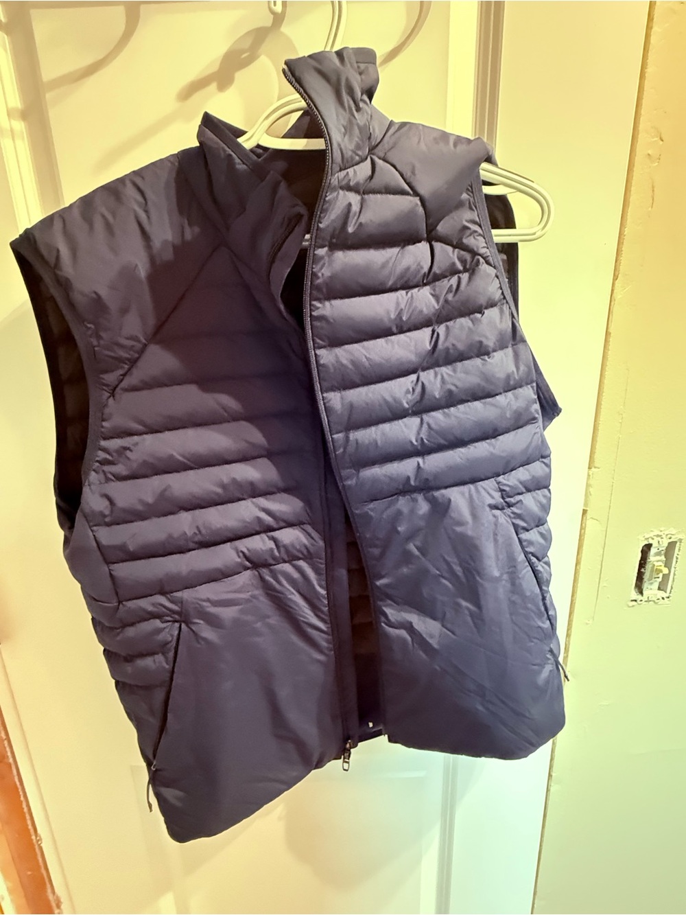 lululemon athletica Men’s Quilted Puffer Vest - Navy